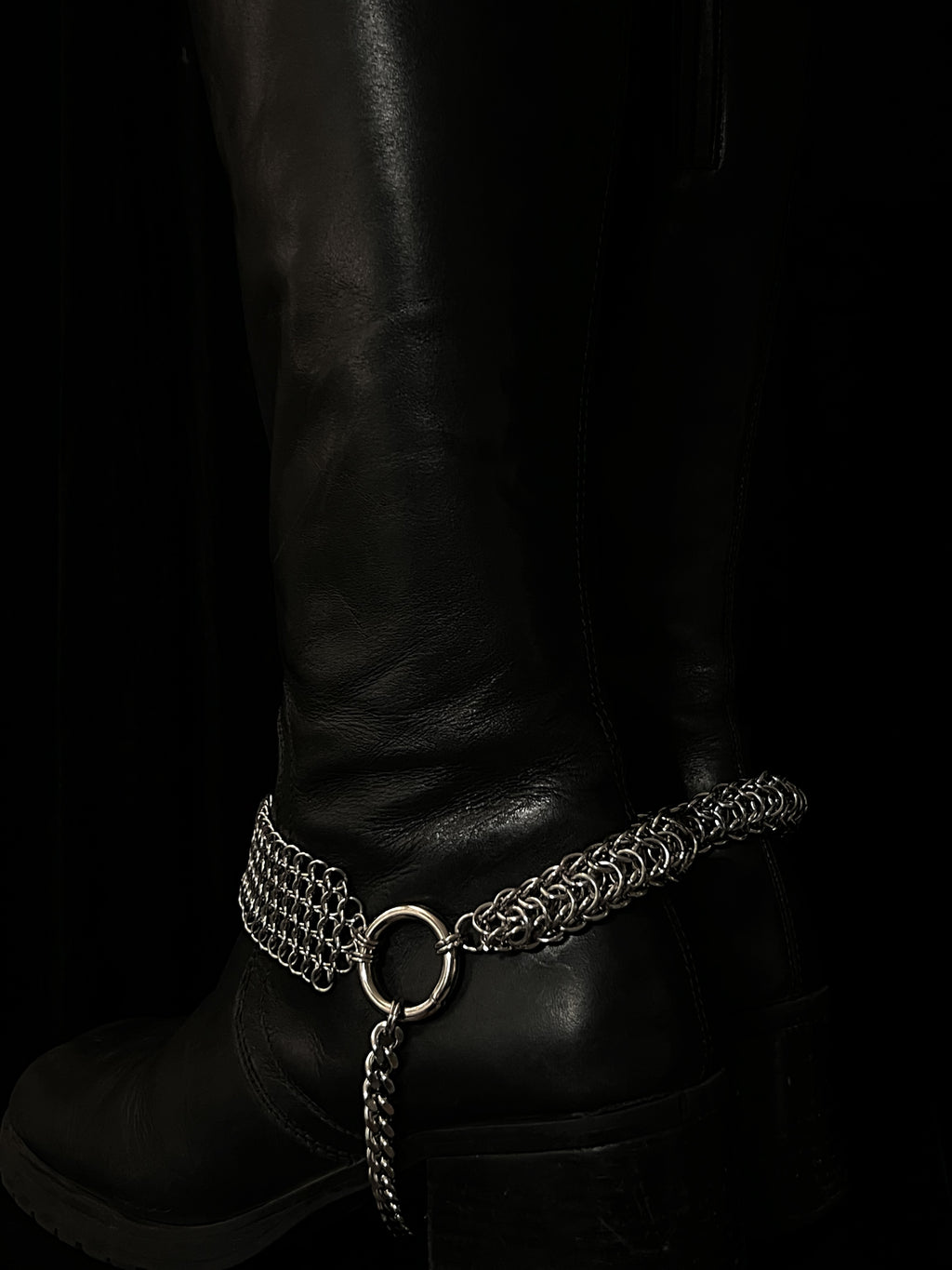 Zephyrous Boot Chains
