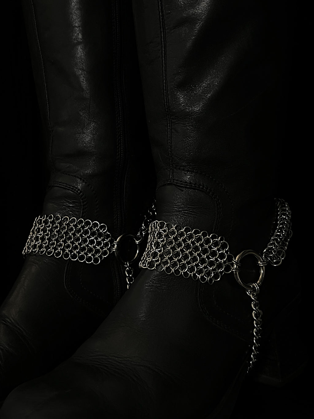 Zephyrous Boot Chains