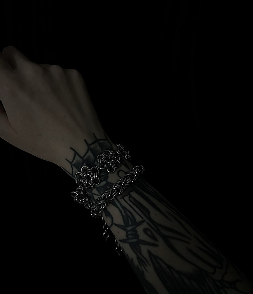 Hemlock Wrist Garland